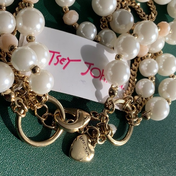 BETSEY JOHNSON Multi-Strand Pearl Necklace Wings Mirror Heart Compact Pendant - Picture 5 of 7